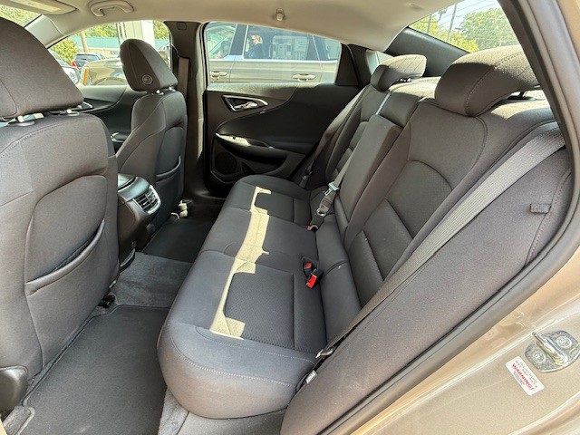 2022 Chevrolet Malibu 1LT photo 12