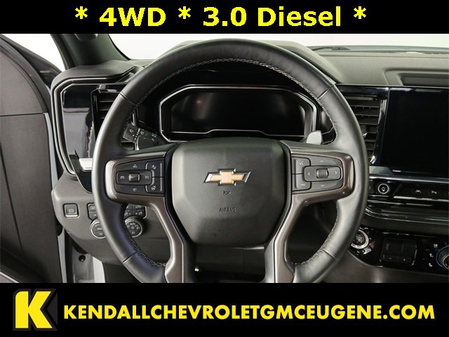 2023 Chevrolet Silverado 1500 High Country photo 9