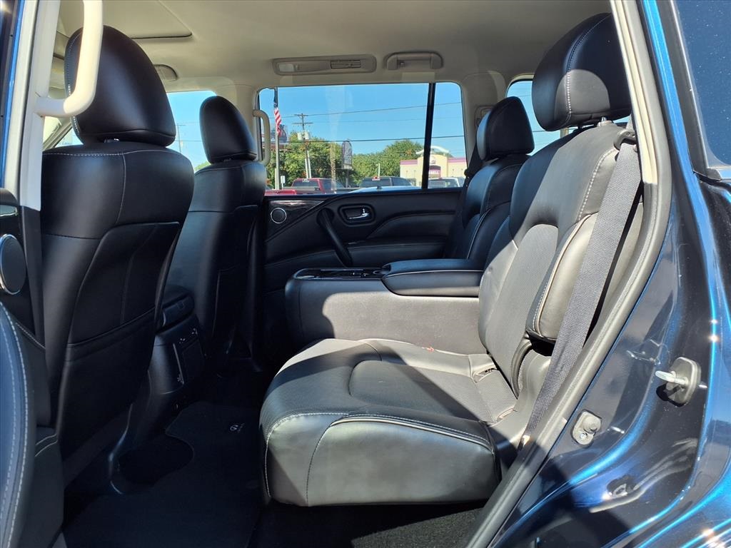 2024 Infiniti QX80 Luxe photo 3