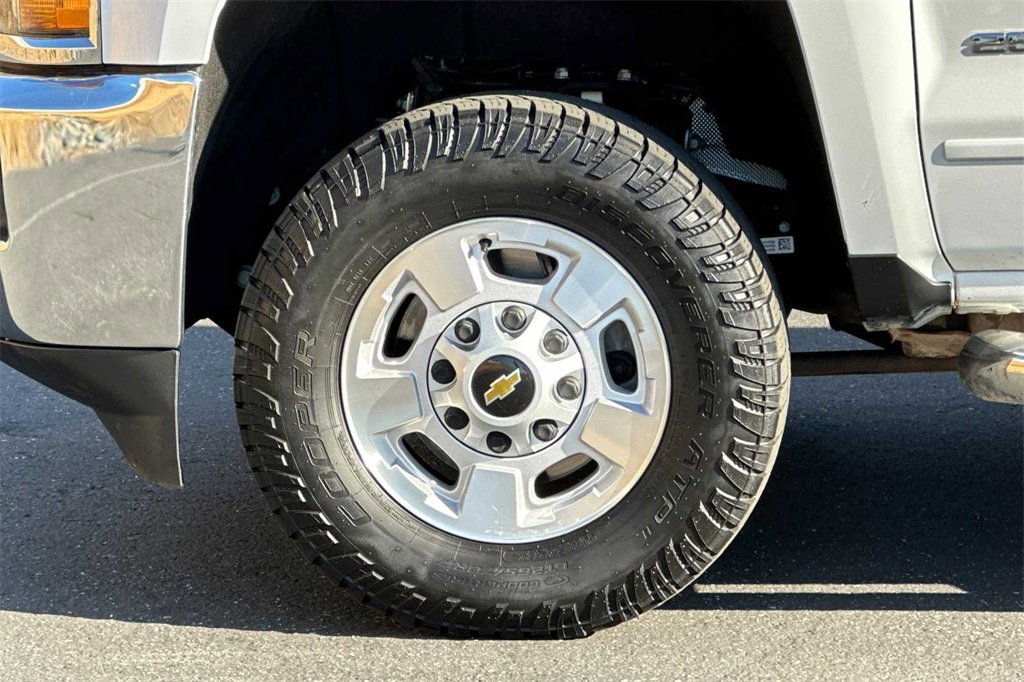2019 Chevrolet Silverado 2500HD LT photo 29