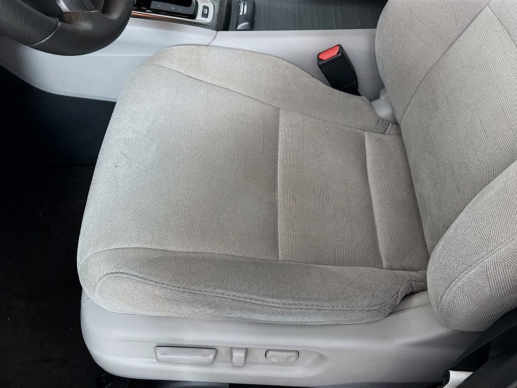 2020 Honda Pilot EX photo 16