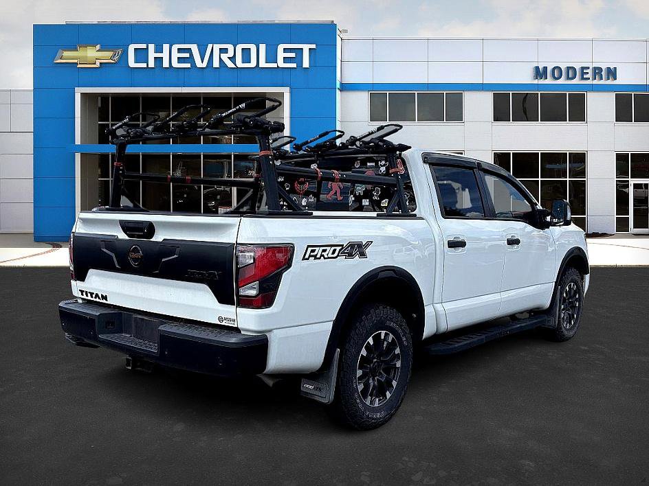 2021 Nissan Titan PRO-4X photo 5