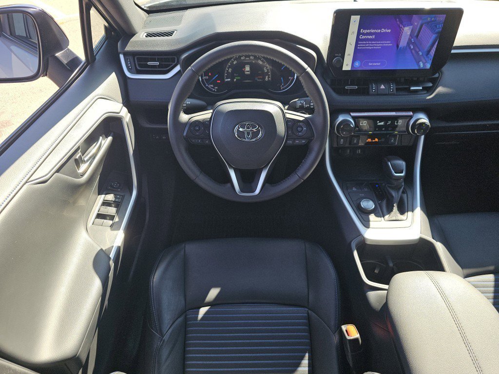 2024 Toyota RAV4 Hybrid XSE photo 4