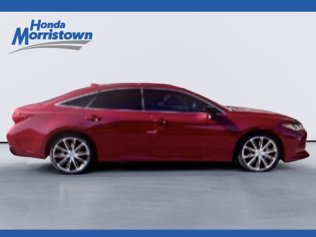 2019 Toyota Avalon Touring's photo