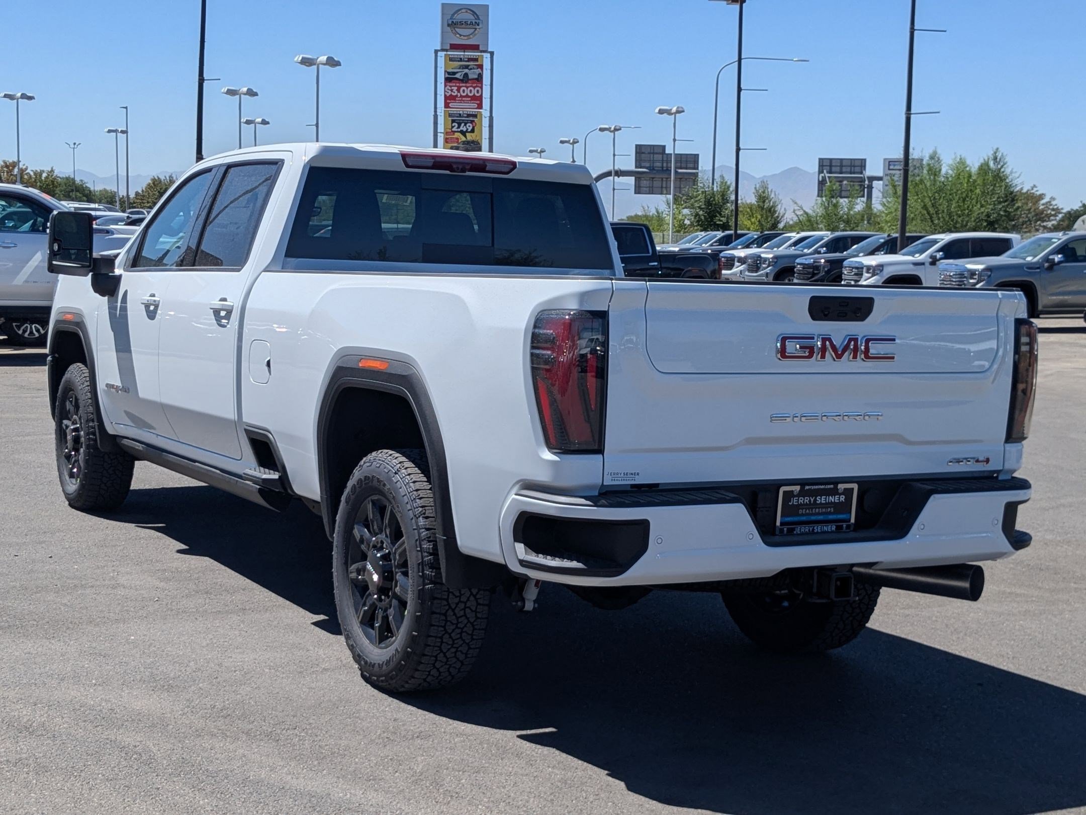 2025 Gmc Sierra 3500 HD AT4 photo 2