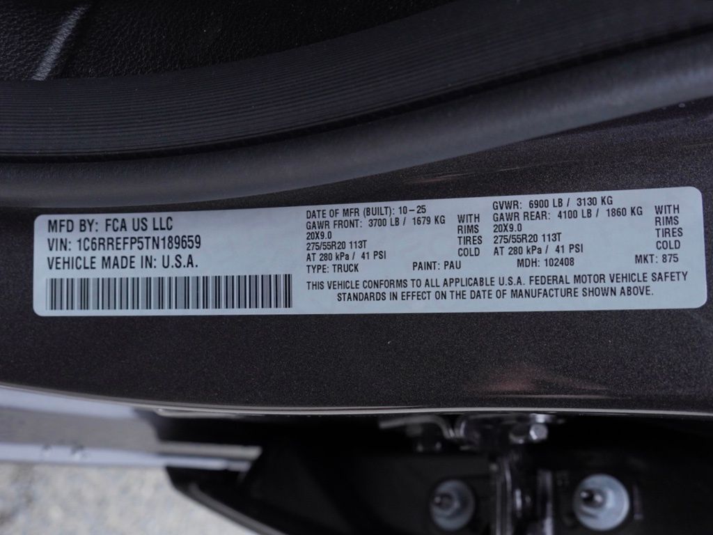 New 2026 Granite Crystal Metallic Clear-Coat Exterior Paint RAM Big Horn Night Edition image 30