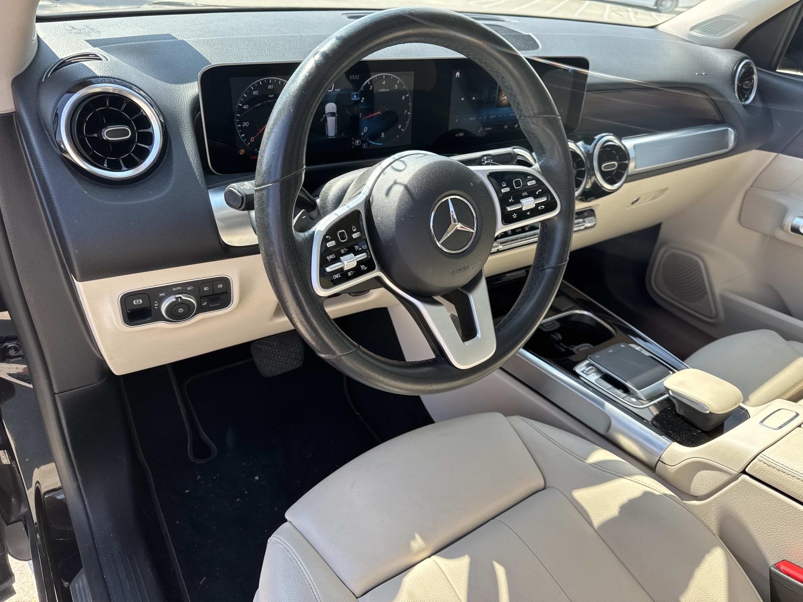 2020 Mercedes Benz GLB 250 photo 15