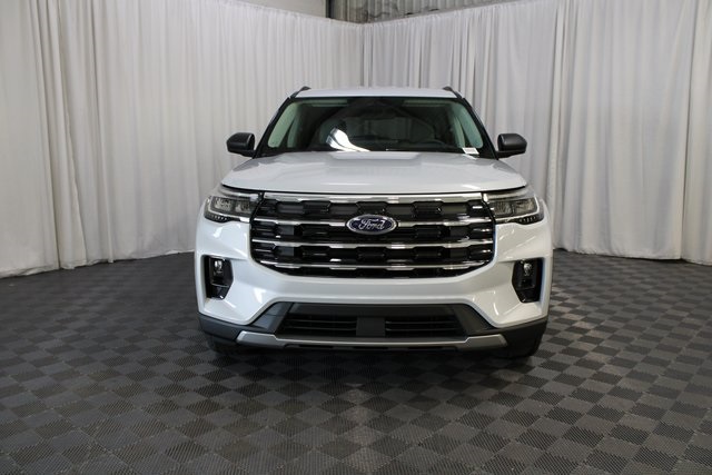 2025 Ford Explorer photo 15