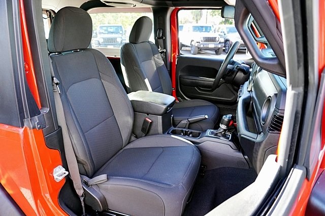 Certified Used 2022 Red Jeep Sport image 12