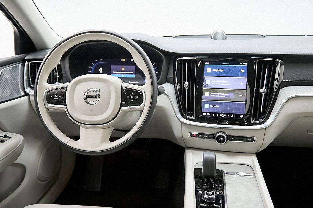 2024 VOLVO S60 - Image 24