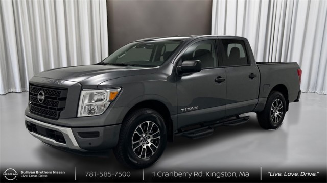 2023 Nissan Titan SV