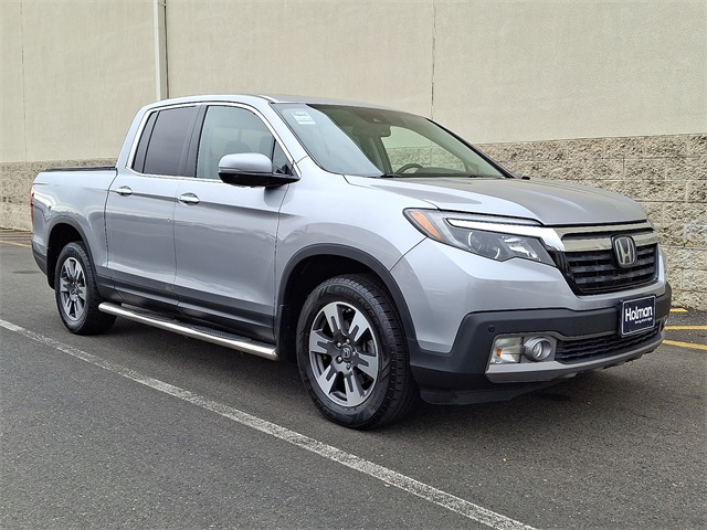 2017 Honda Ridgeline RTL-E photo 2