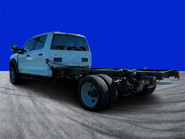 2026 Ford F-450 photo 4