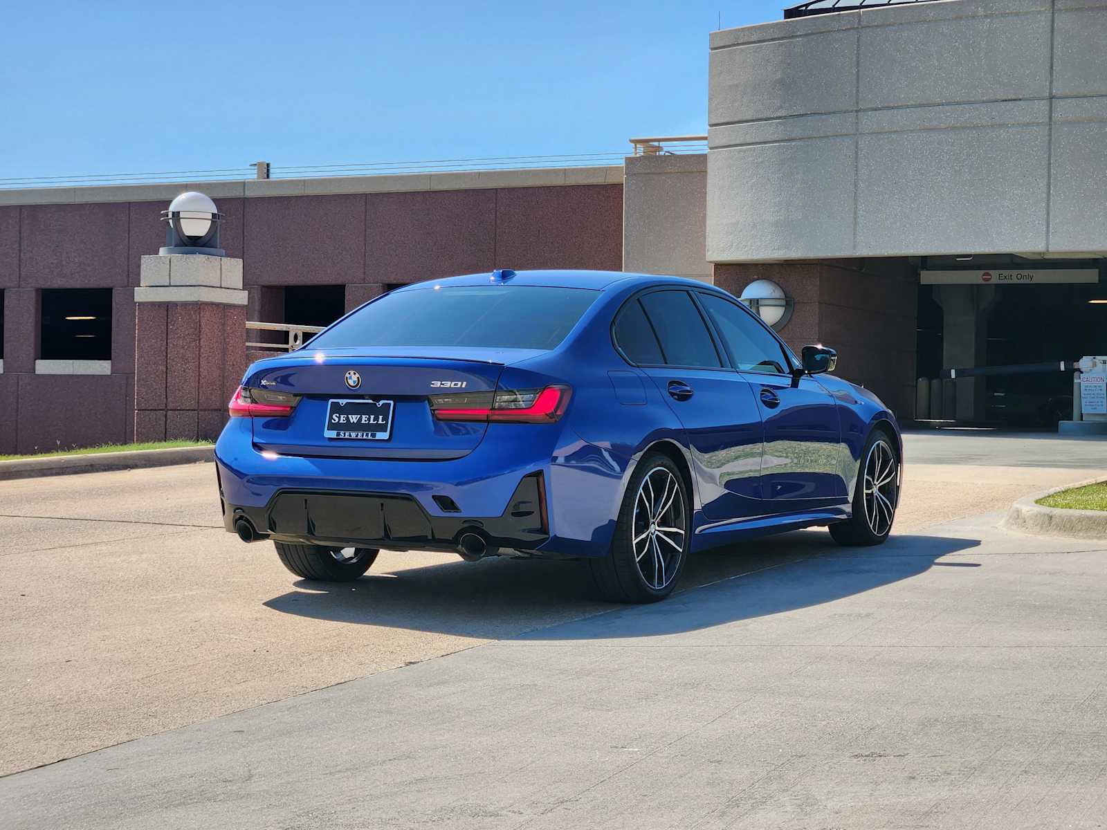 2023 Bmw 330i xDrive photo 4