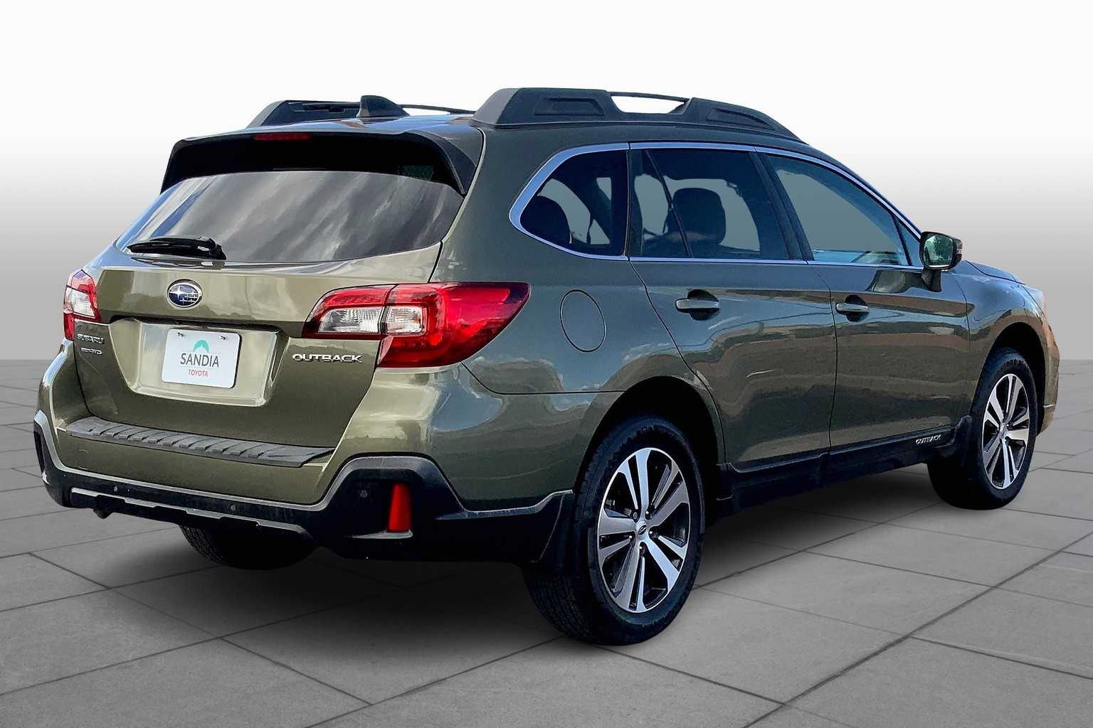 2019 Subaru Outback Limited photo 11