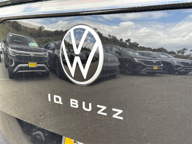 2025 Volkswagen ID. Buzz Pro S photo 11