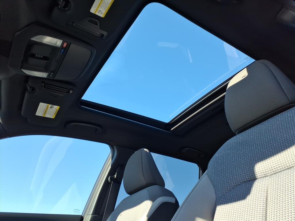 2025 Subaru Forester Premium photo 2