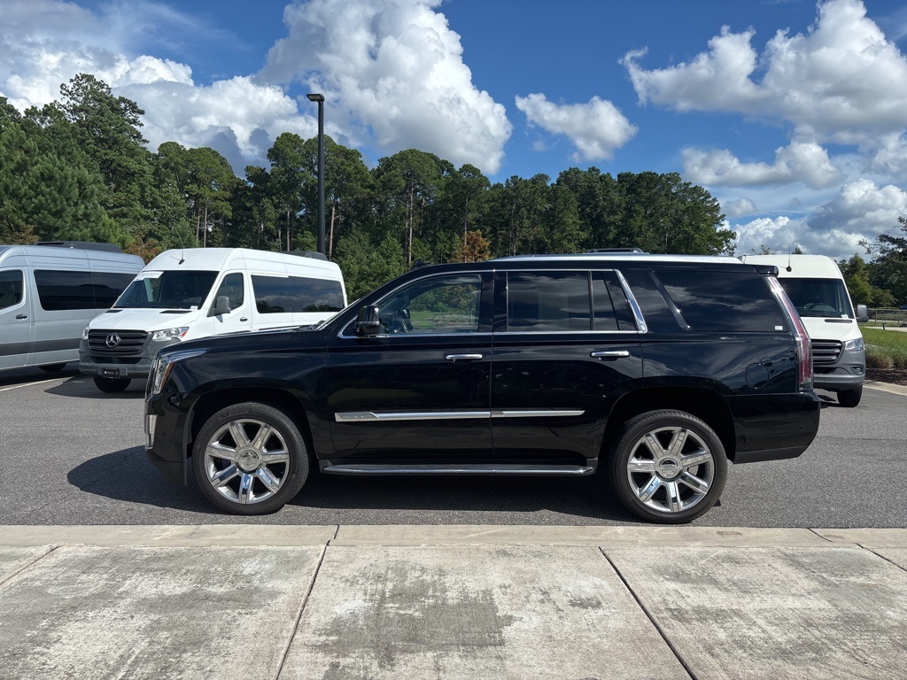 2019 Cadillac Escalade Luxury photo 5