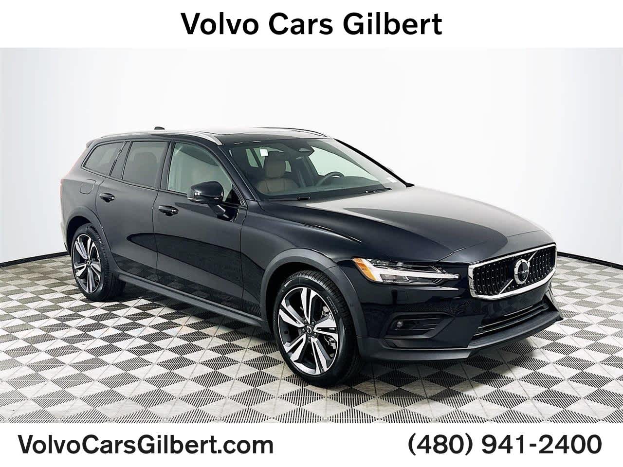 2025 Volvo V60 Cross Country Plus