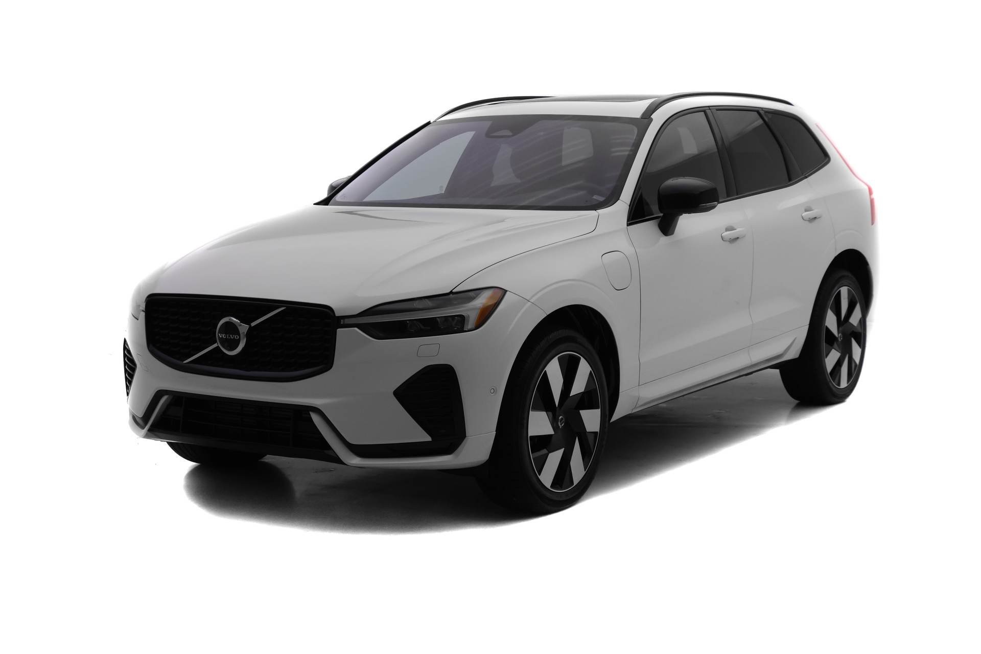 2025 Volvo XC60 Plus's photo