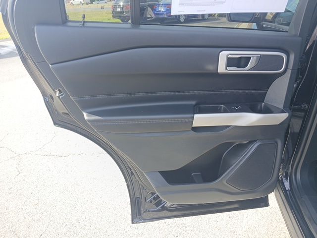 2021 Ford Explorer XLT photo 21