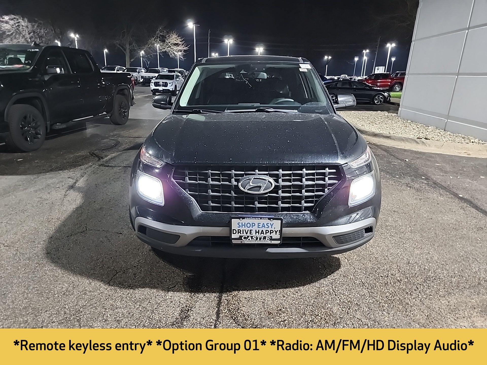 2020 Hyundai Venue SE photo 2