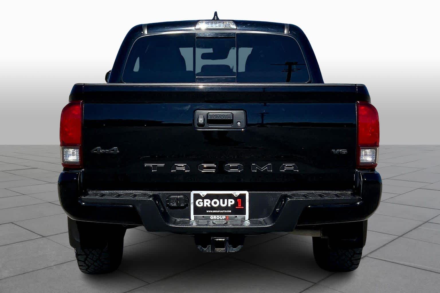 2022 Toyota Tacoma SR5 photo 4