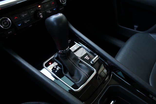 2022 Jeep Compass Limited photo 2
