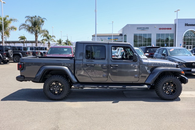 2025 Jeep Gladiator Sport photo 3