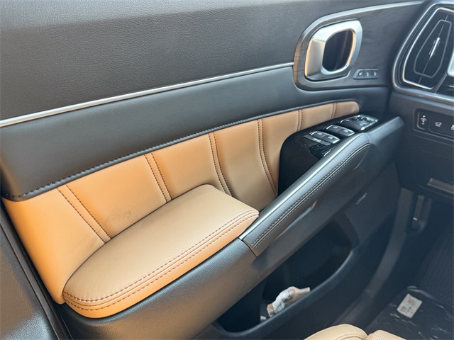 2025 Kia Sorento X-Line SX Prestige photo 35