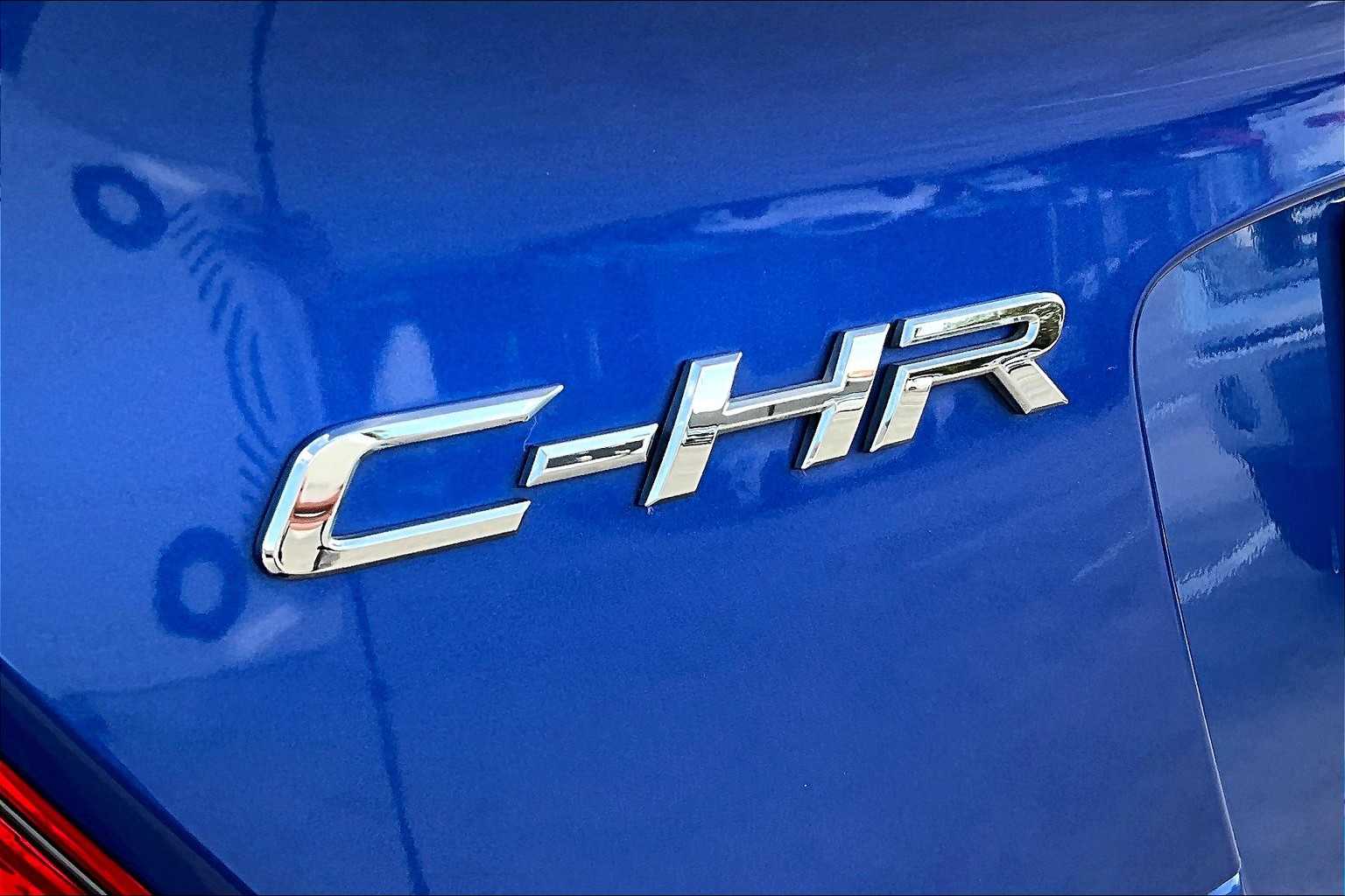 2020 Toyota C-HR Limited photo 30