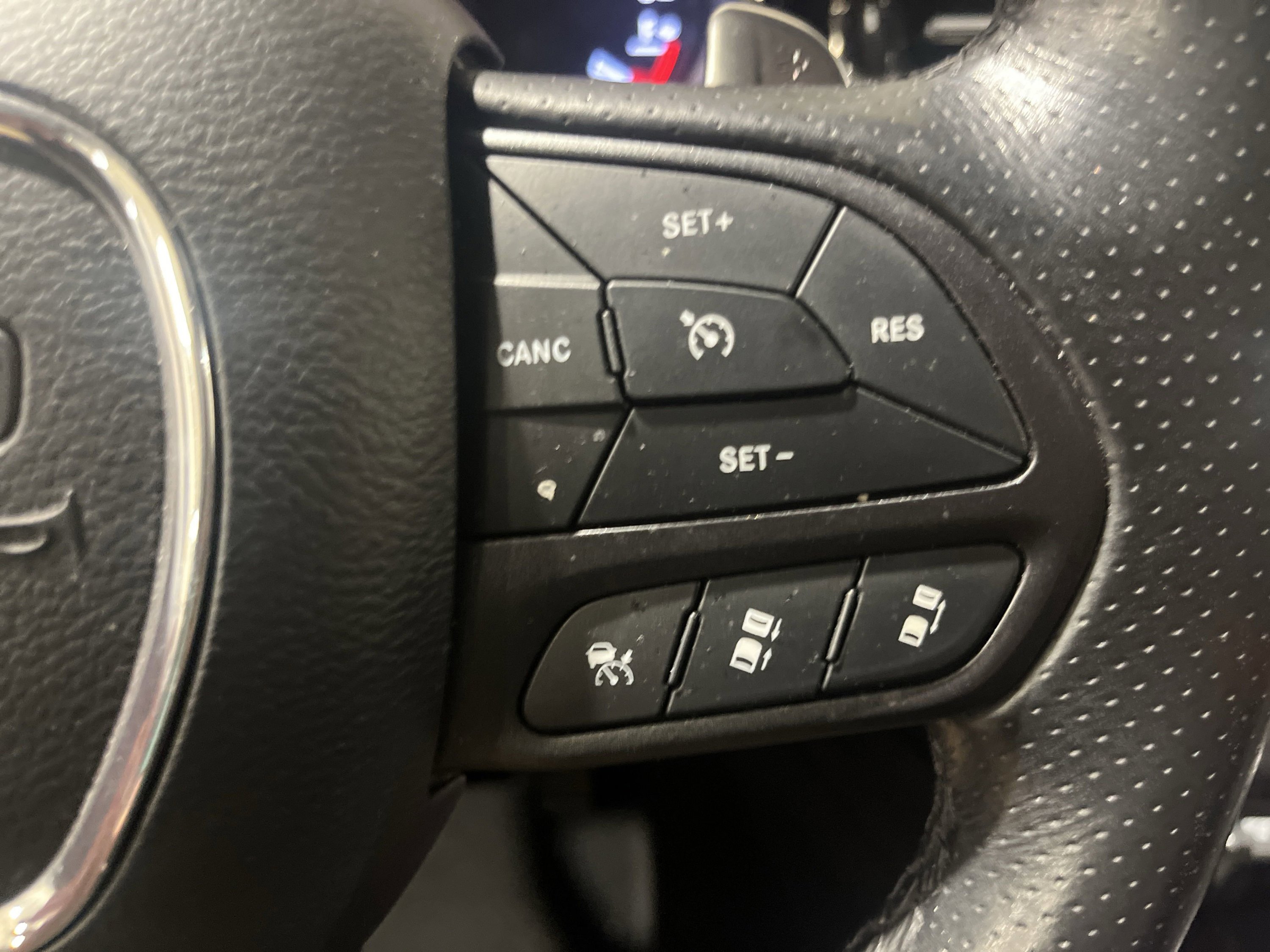 2023 Dodge Durango R/T photo 19