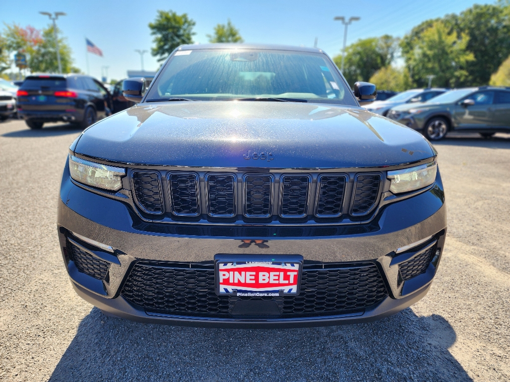 2025 Jeep Grand Cherokee Limited photo 6