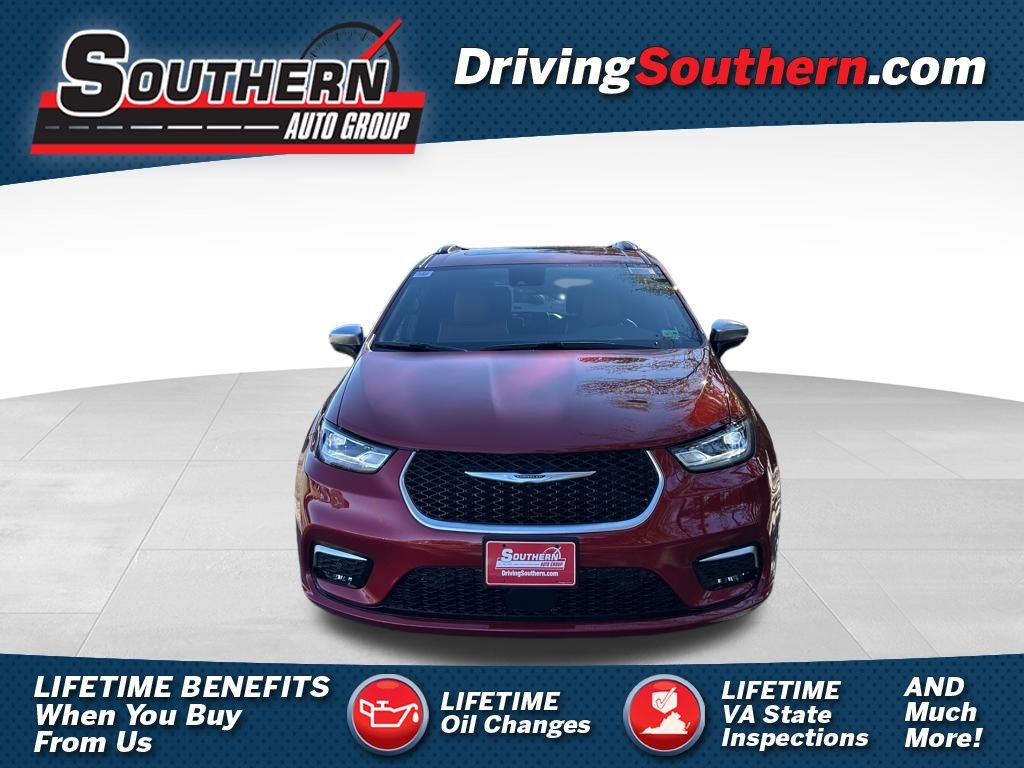 2026 Chrysler Pacifica Pinnacle's photo