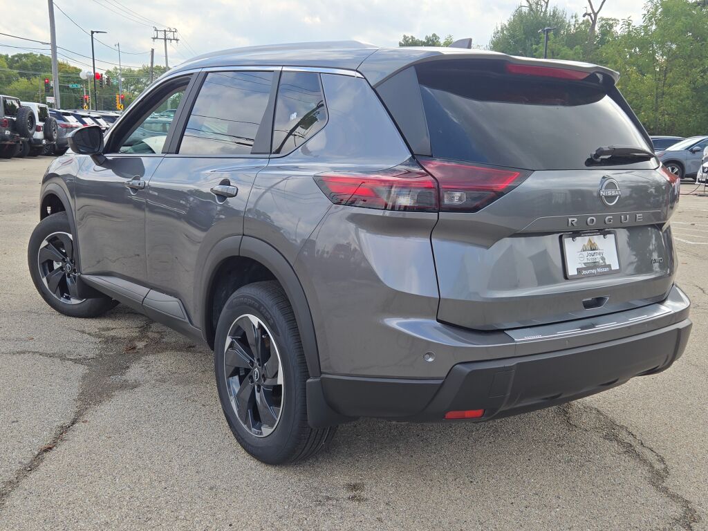 2026 Nissan Rogue SV photo 10