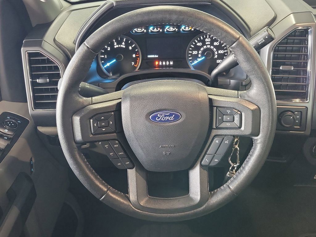 2019 Ford F-150 XLT photo 22