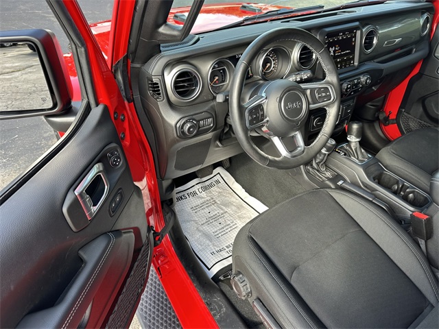2022 Jeep Wrangler Unlimited Sahara photo 30
