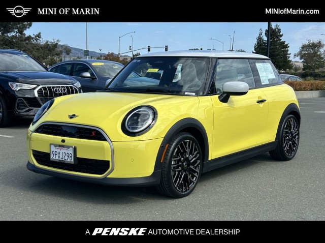 Certified Pre-Owned 2025 MINI Cooper S Iconic 2D Hatchback in