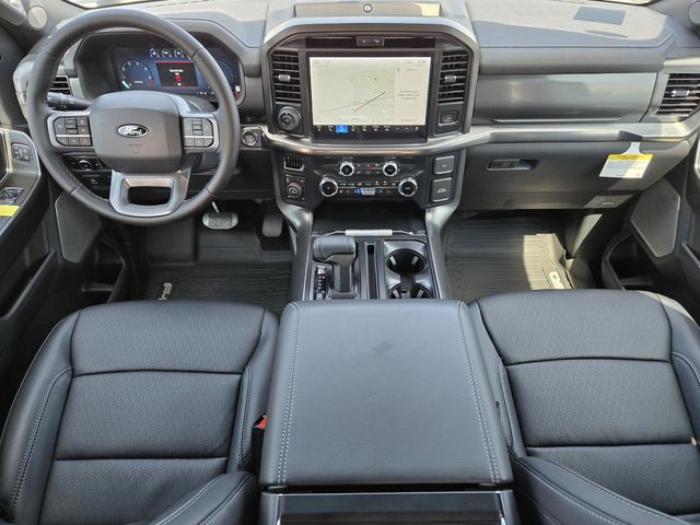 2025 Ford F-150 Lariat photo 4