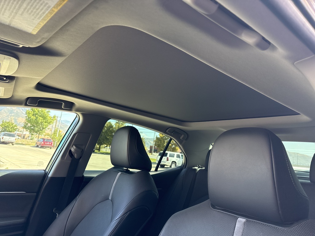 2023 Toyota Camry XSE V6 photo 16