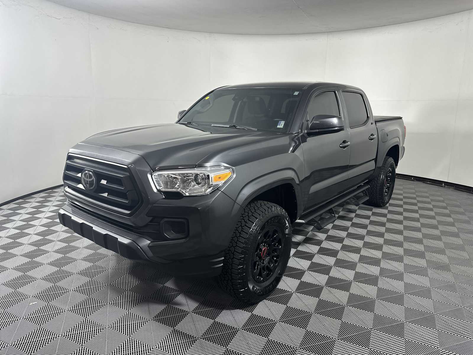 2023 Toyota Tacoma SR V6 photo 4