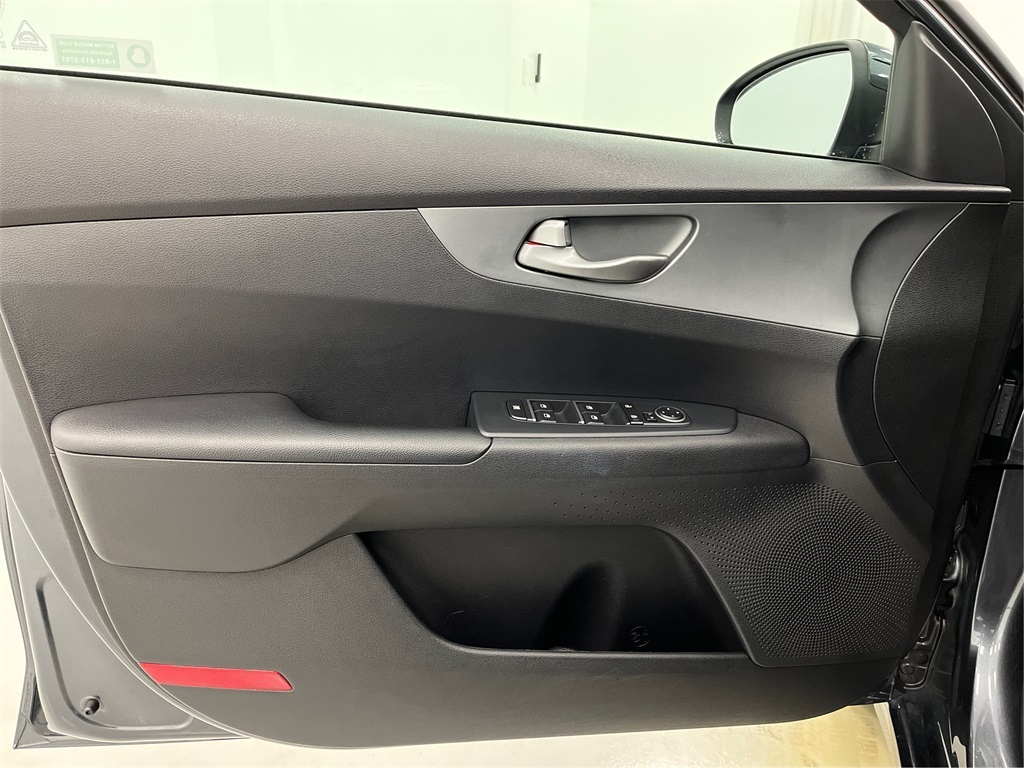 2021 Kia Forte LXS photo 21