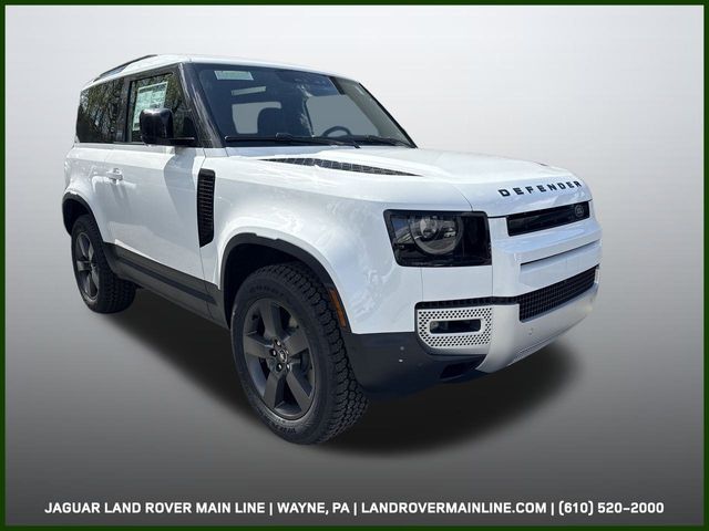 2025 Land Rover Defender 90 S photo 5