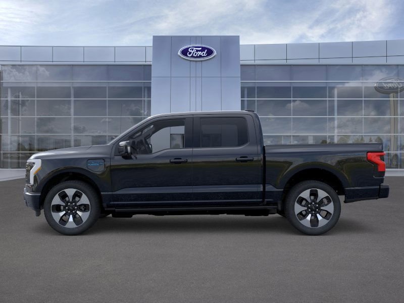2025 Ford F-150 Lightning Platinum photo 2