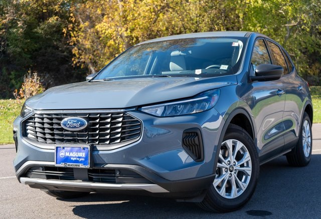 2025 Ford Escape Active's photo