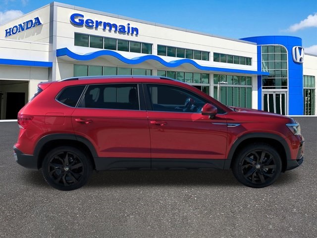 2022 Volkswagen Taos SE photo 3