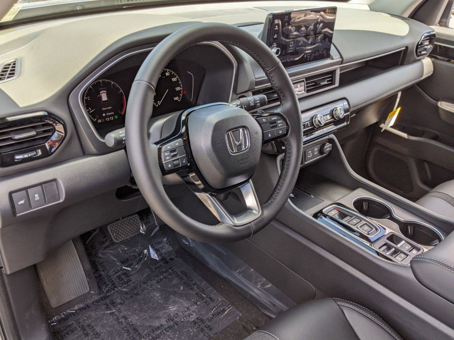 2025 Honda Pilot Touring photo 6