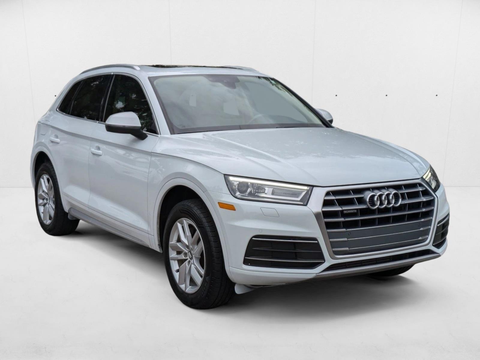 2020 Audi Q5 Premium 45 TFSI photo 2
