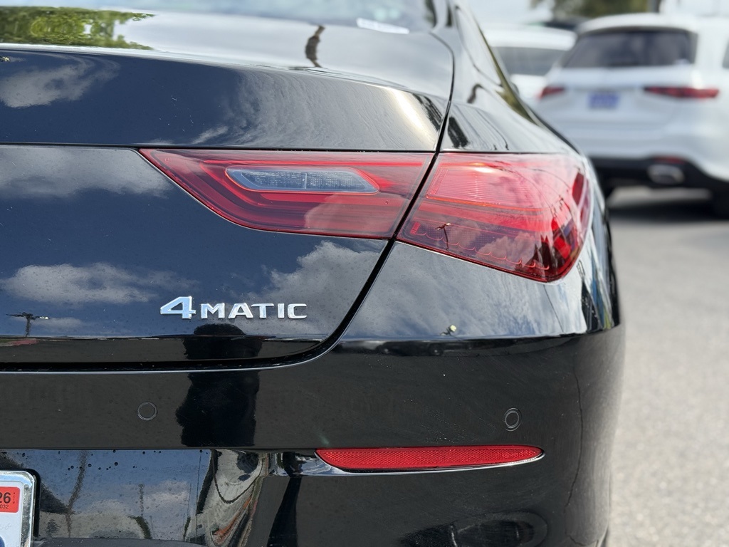 2025 Mercedes Benz CLA 250 4MATIC photo 2
