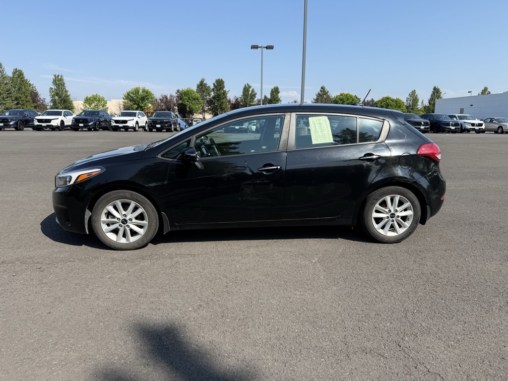 2017 Kia Forte LX photo 4